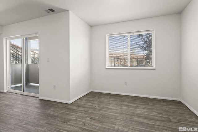 15 Gentry Way 12 units, Reno, NV 89502