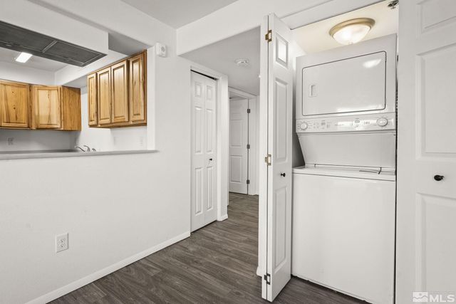 15 Gentry Way 12 units, Reno, NV 89502