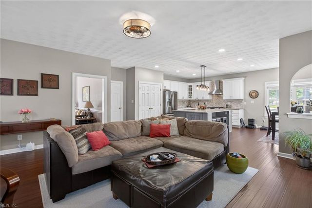 2201 Welsh DR, Virginia Beach, VA 23456