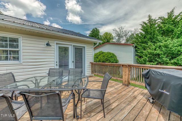 428 Hickory Hills Road, Church Hill, TN 37642