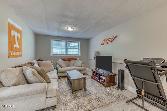 428 Hickory Hills Road, Church Hill, TN 37642