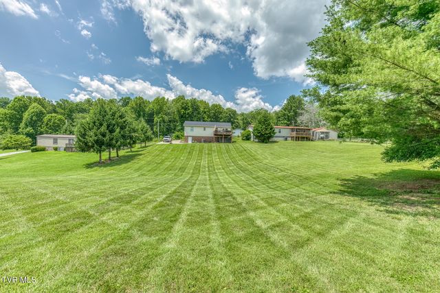 428 Hickory Hills Road, Church Hill, TN 37642