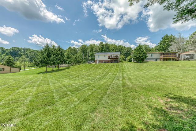 428 Hickory Hills Road, Church Hill, TN 37642