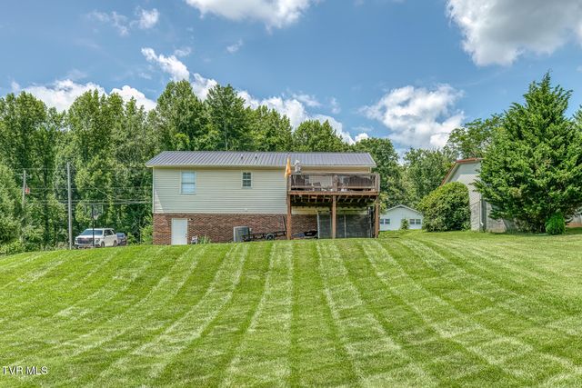 428 Hickory Hills Road, Church Hill, TN 37642