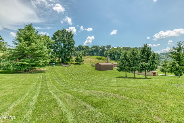 428 Hickory Hills Road, Church Hill, TN 37642