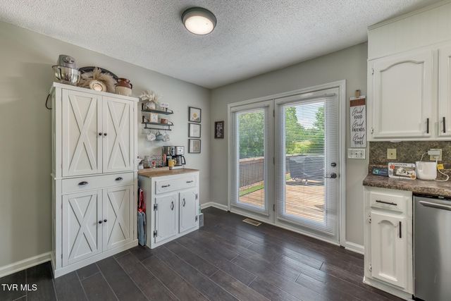 428 Hickory Hills Road, Church Hill, TN 37642