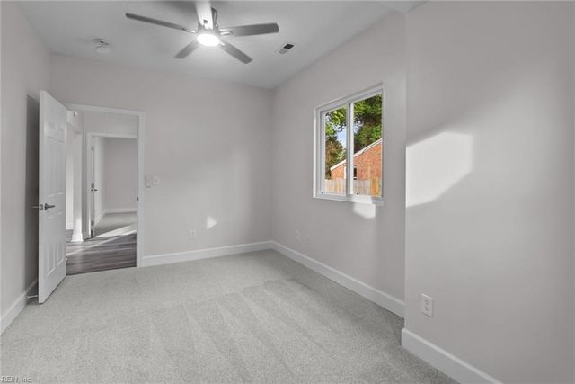 21 W Kelly AVE, Hampton, VA 23663