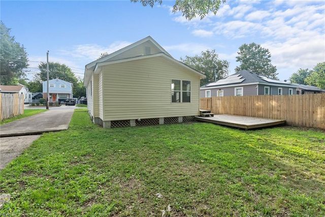 21 W Kelly AVE, Hampton, VA 23663