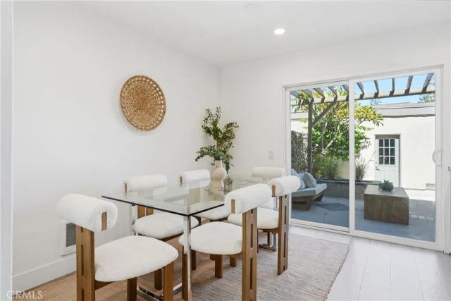 531 W Alton B, Santa Ana, CA 92707