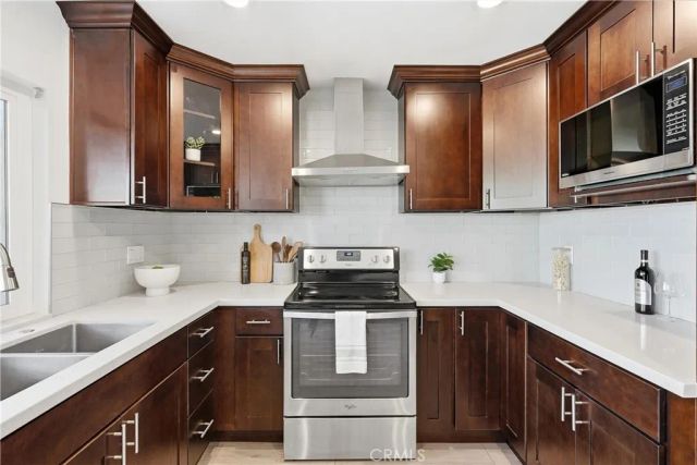 531 W Alton B, Santa Ana, CA 92707