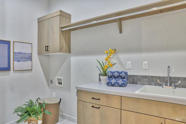 4148 E Copper Point, Meridian, ID 83642