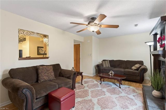 4 Covenant CT, Hampton, VA 23666