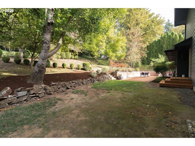 1622 Sw WESTWOOD Dr, Portland, OR 97239