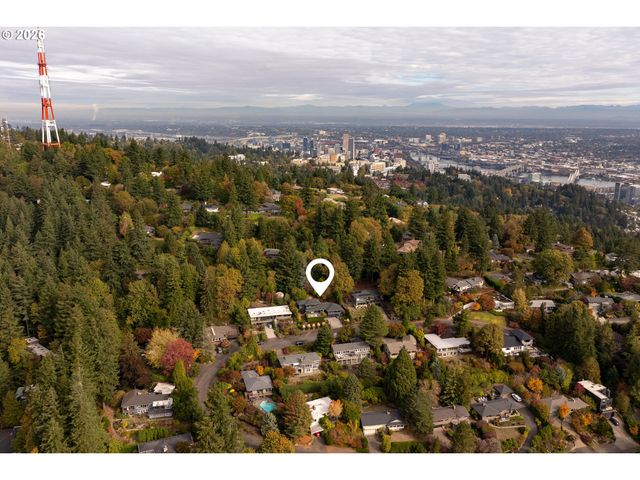 1622 Sw WESTWOOD Dr, Portland, OR 97239