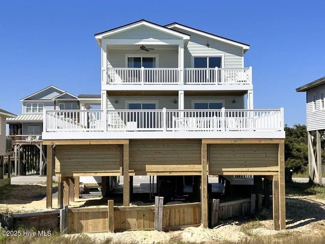 3527 E Beach Drive, Oak Island, NC 28465