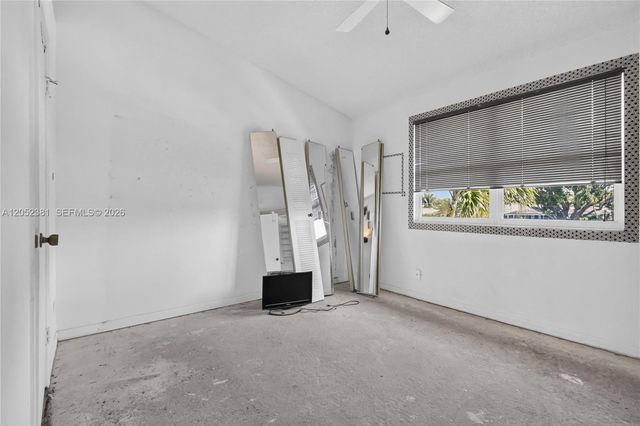 2561 NE 15th Street, Pompano Beach, FL 33062