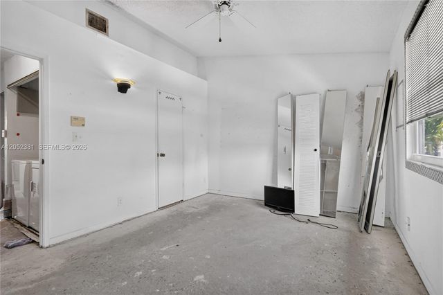 2561 NE 15th Street, Pompano Beach, FL 33062