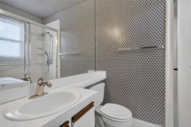 2561 NE 15th Street, Pompano Beach, FL 33062