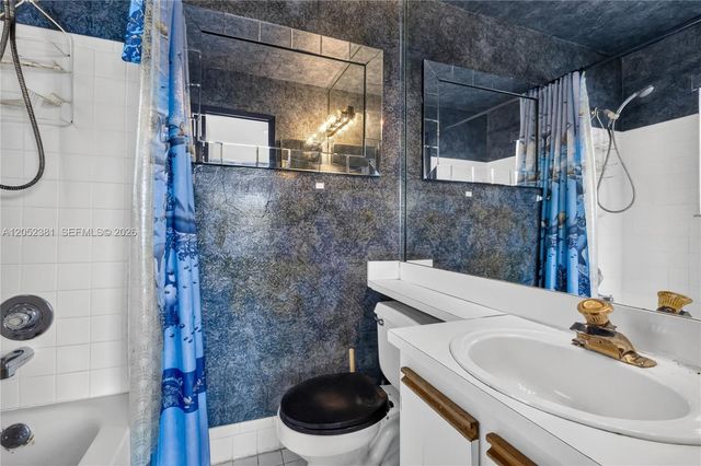 2561 NE 15th Street, Pompano Beach, FL 33062