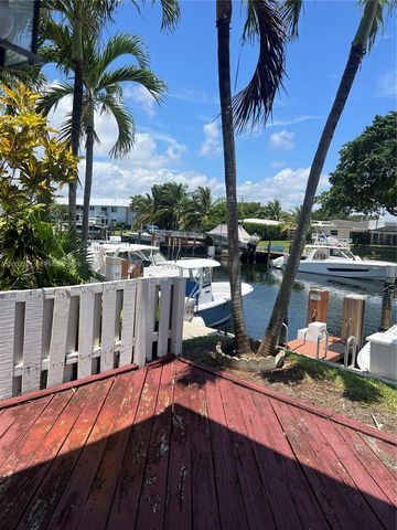 2561 NE 15th Street, Pompano Beach, FL 33062