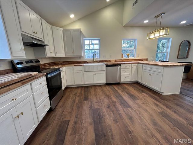 621 W Osage Street, Pacific, MO 63069