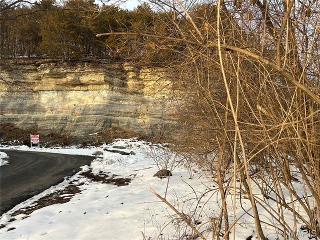 621 W Osage Street, Pacific, MO 63069