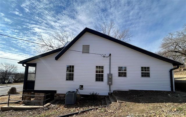 621 W Osage Street, Pacific, MO 63069