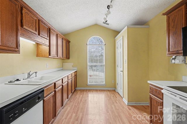 7821 Royce Hall Lane 42, Charlotte, NC 28216