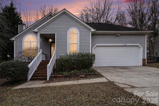 7821 Royce Hall Lane 42, Charlotte, NC 28216