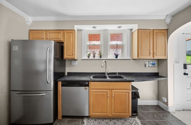 700 Rossmore AVENUE, Brookline, PA 15226