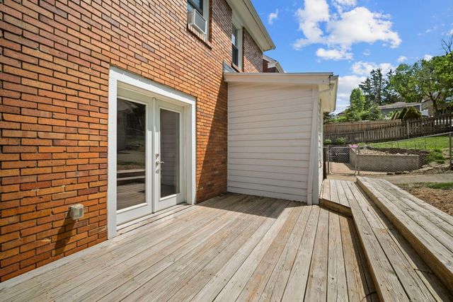 700 Rossmore AVENUE, Brookline, PA 15226
