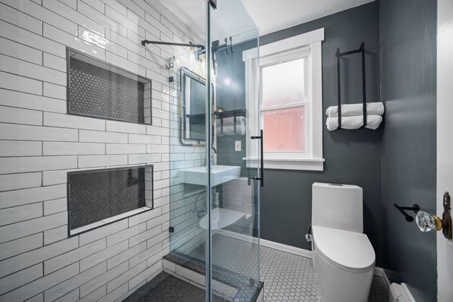 700 Rossmore AVENUE, Brookline, PA 15226