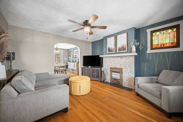 700 Rossmore AVENUE, Brookline, PA 15226
