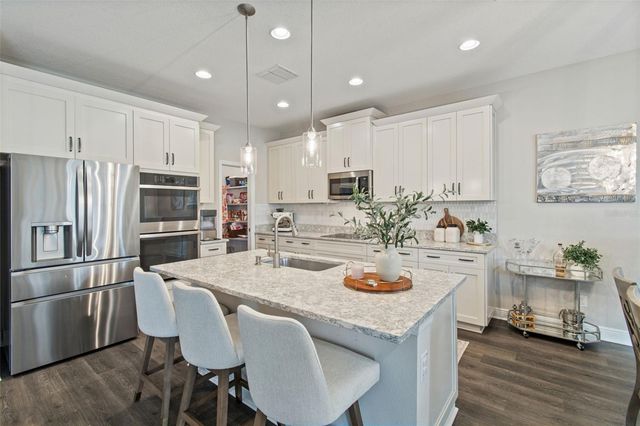 19948 STONE PINE CIRCLE, Lutz, FL 33558
