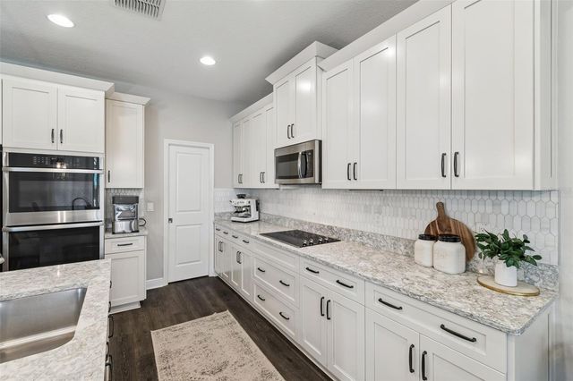 19948 STONE PINE CIRCLE, Lutz, FL 33558