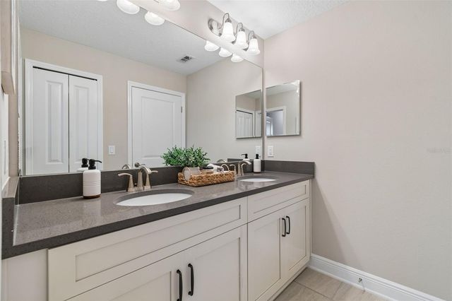 19948 STONE PINE CIRCLE, Lutz, FL 33558