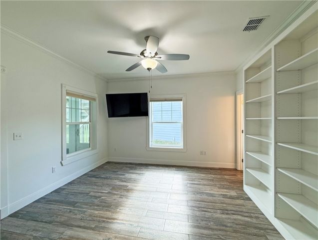 1622 12th St, Rockport, TX 78382