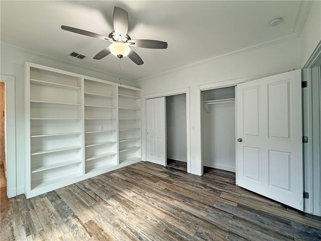 1622 12th St, Rockport, TX 78382