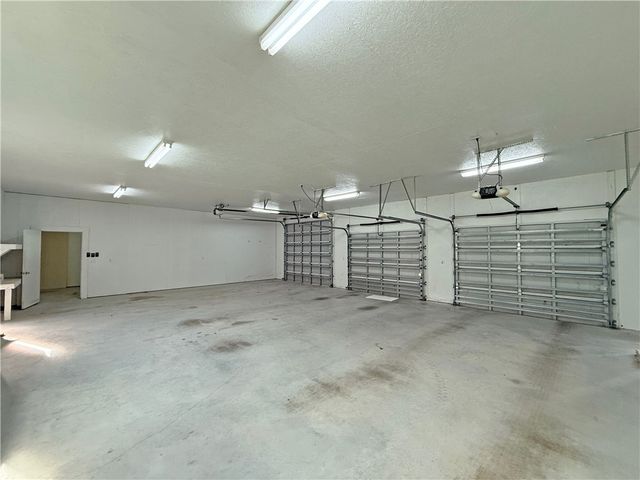 1622 12th St, Rockport, TX 78382