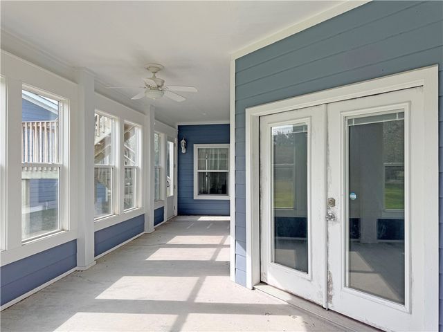 1622 12th St, Rockport, TX 78382