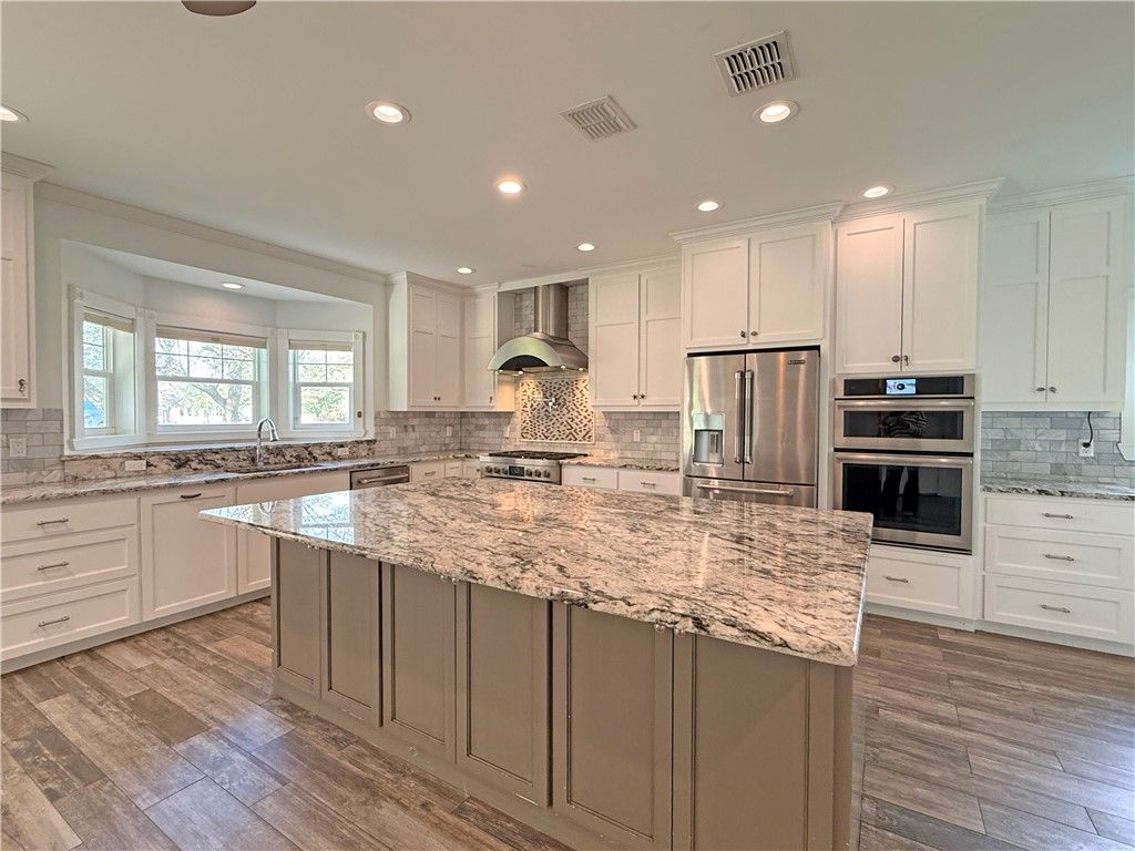 1622 12th St, Rockport, TX 78382 — photo 4