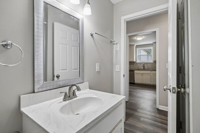 512 Roosevelt Ave, Madison, TN 37115