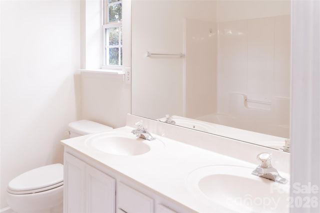 624 Gelderland Drive, Matthews, NC 28104