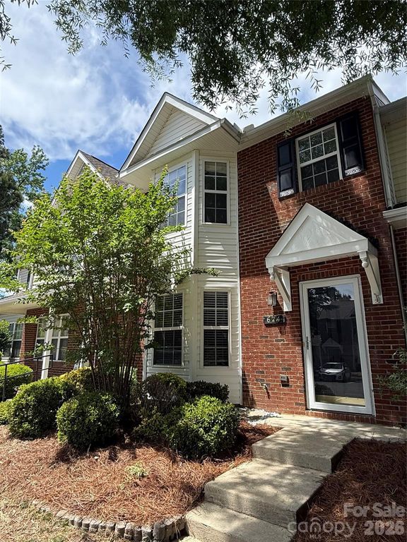 624 Gelderland Drive, Matthews, NC 28104