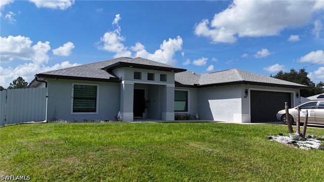 3217 31st ST W, Lehigh Acres, FL 33971