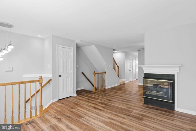 13126 PLOTNER FARM RD, Herndon, VA 20171