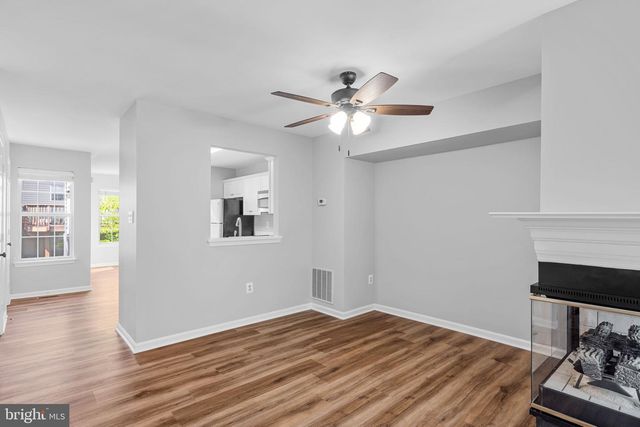 13126 PLOTNER FARM RD, Herndon, VA 20171