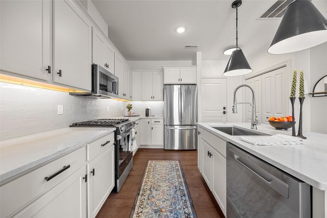 1500 Main St 208, Ely, IA 52227