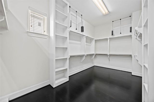1104 Thompson Street, Houston, TX 77007