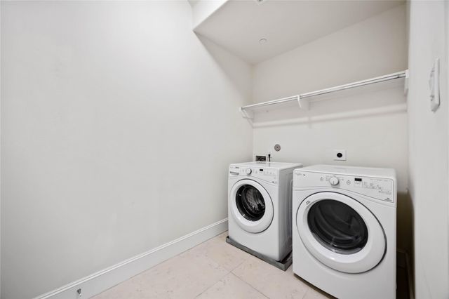 1104 Thompson Street, Houston, TX 77007